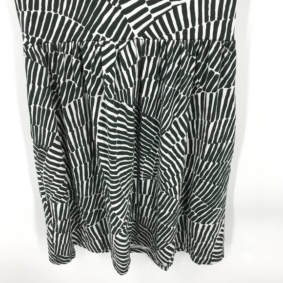 Boden Pretty Ruched Wrap Dress Green V-Neck - Picture 9 of 11